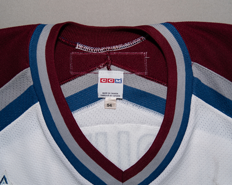 Colorado Avalanche 2000-2001 game worn tagging Colorado Avalanche 2000-2001 game worn tagging