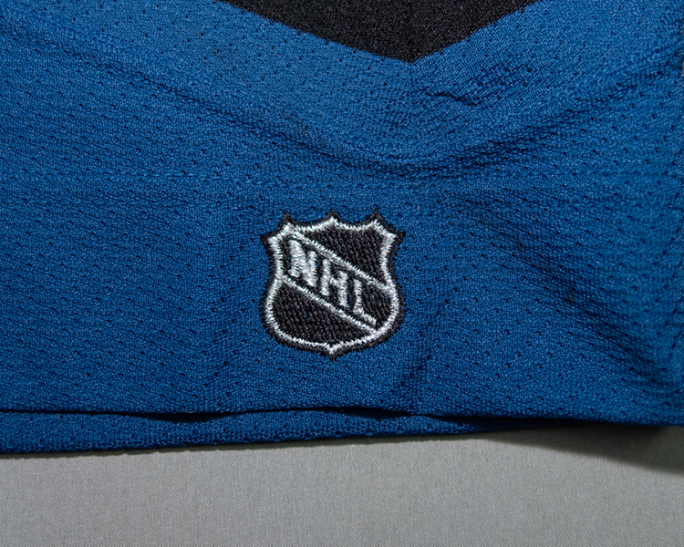 Colorado Avalanche 2000-2001 game worn tagging Colorado Avalanche 2000-2001 game worn tagging