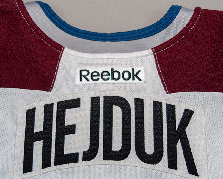 Colorado Avalanche 2011-2012 game worn tagging Colorado Avalanche 2011-2012 game worn tagging
